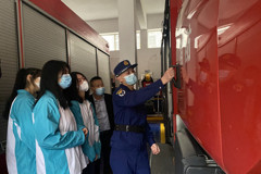 衡阳市信息网络工程学校开展参观消防基地社会实践活动